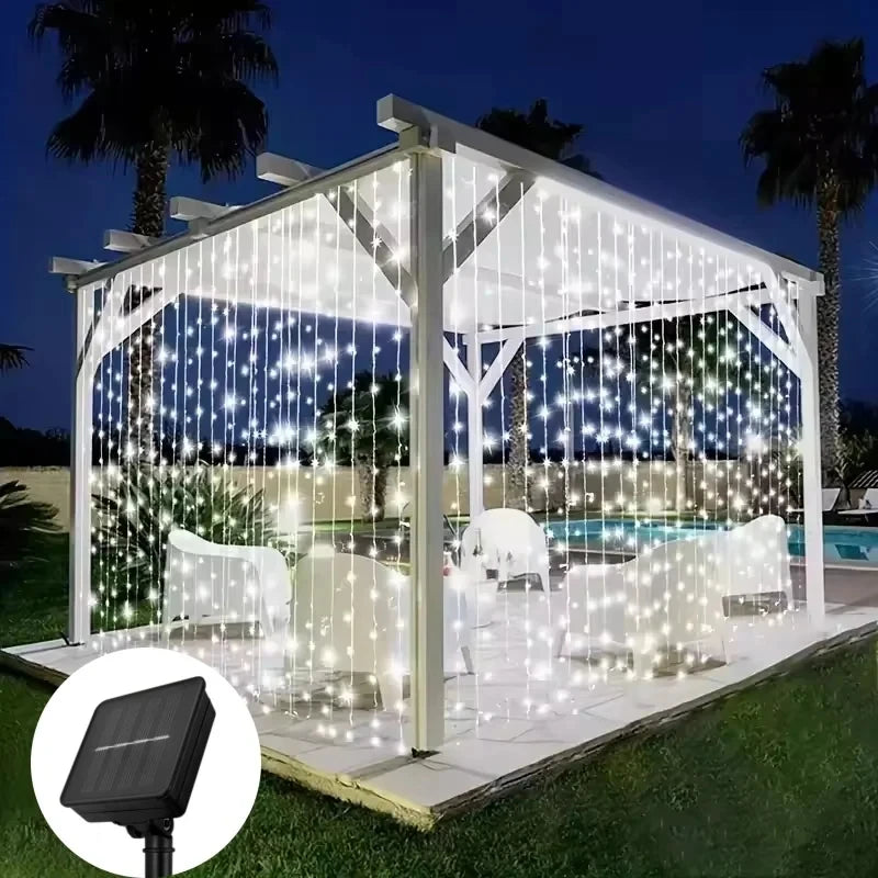 Guirlande solaire rideau - ambiance terrasse et pergola