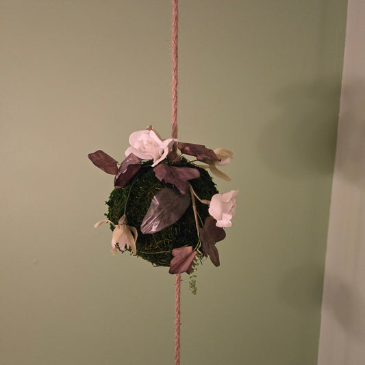 Sphère de gardénia suspendue naturalisée unique de 20 po