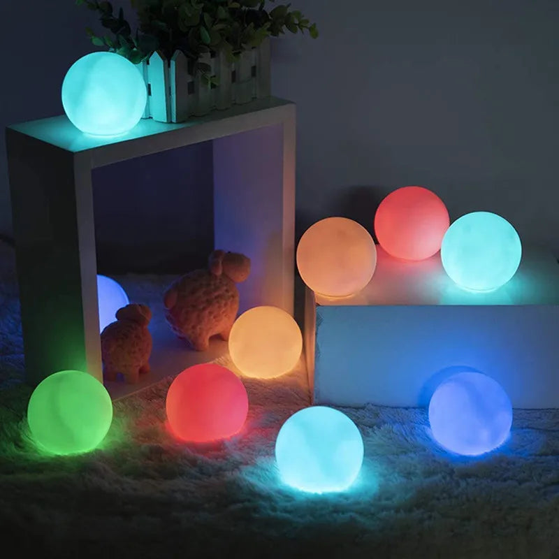 Boule lumineuse solaire flottante pour piscine – 16 couleurs