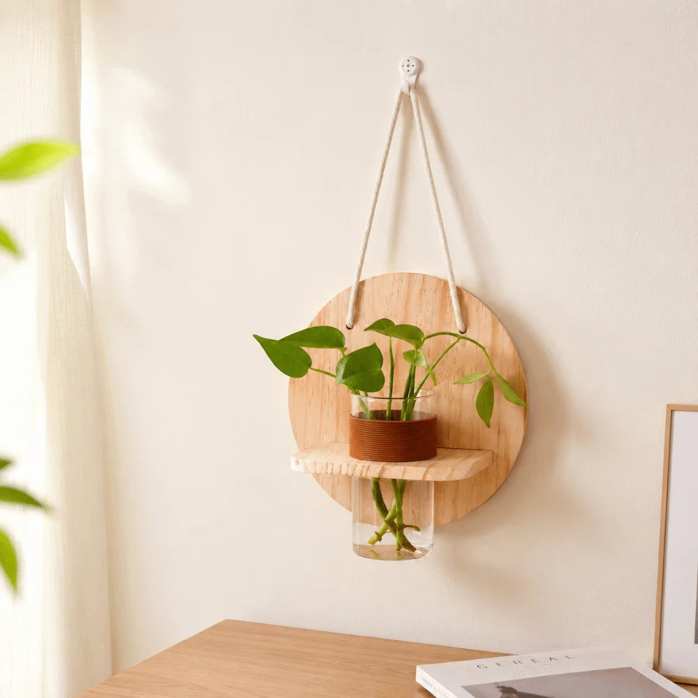 Vase mural en bois pour composition végétale