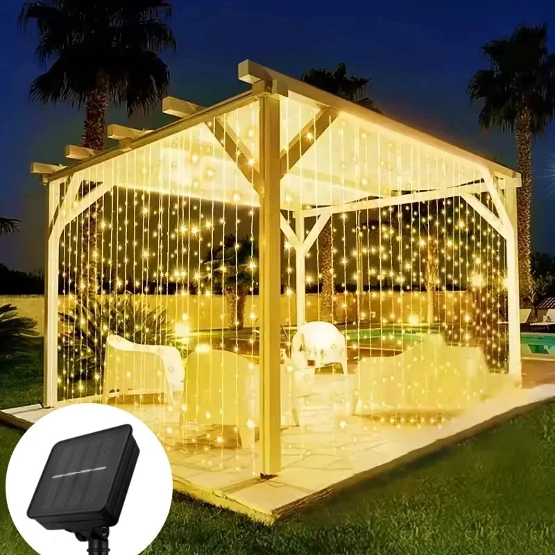 Guirlande solaire rideau - ambiance terrasse et pergola