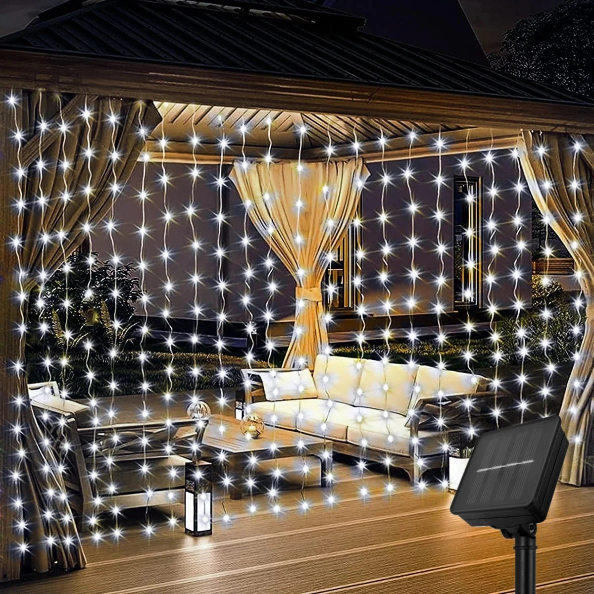 Guirlande solaire rideau - ambiance terrasse et pergola