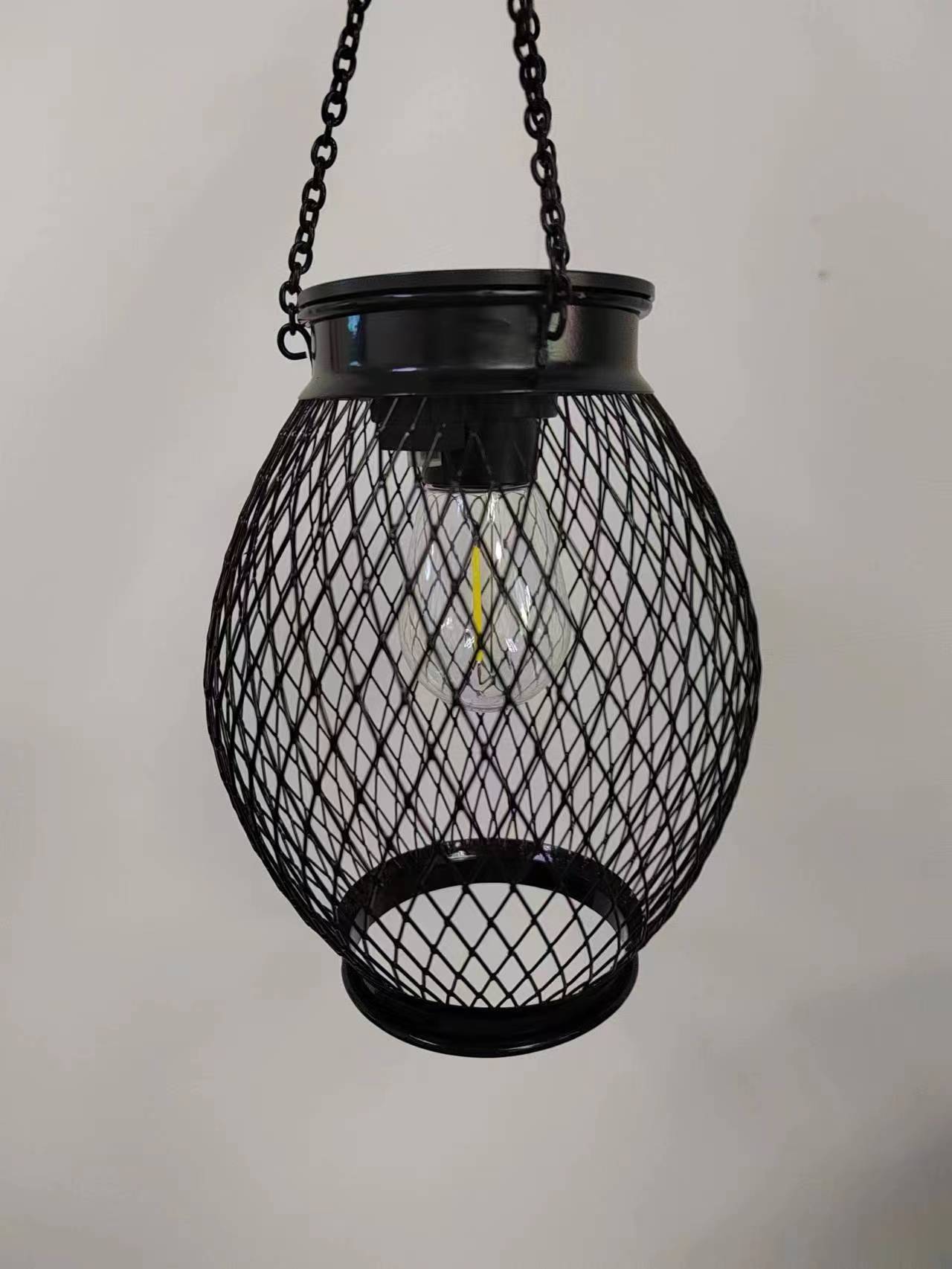 Lampe solaire suspendue en métal